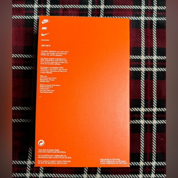 Nike Epic React Flynit Orange Shoe Box - Picture 4 of 7